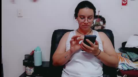 Snapshot of dani_jocelyn chatting on December 2024 01:07:02 AM dani y jocelyn online show from December 2024 01:07:02 AM