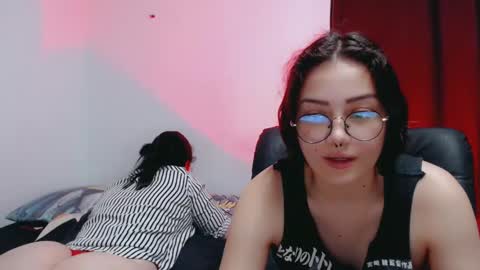Snapshot of dani_jocelyn chatting on February 2025 10:11:01 PM dani y jocelyn online show from February 2025 10:11:01 PM