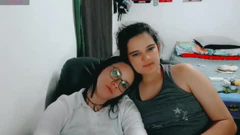 Snapshot of dani_jocelyn chatting on October 2025 12:22:02 AM dani y jocelyn online show from October 2025 12:22:02 AM