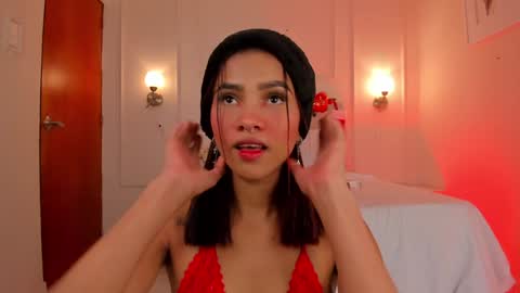 Snapshot of dani_skinny_ chatting on December 2024 11:38:02 AM Hi I am Dani online show from December 2024 11:38:02 AM