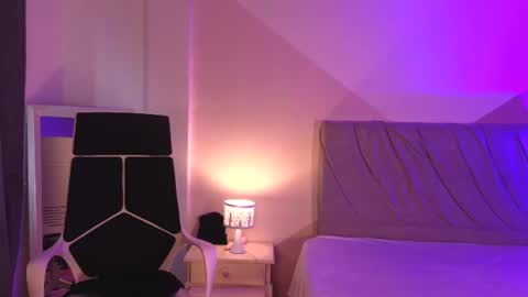 dania22_ online show from June 2026 02:32:02 PM