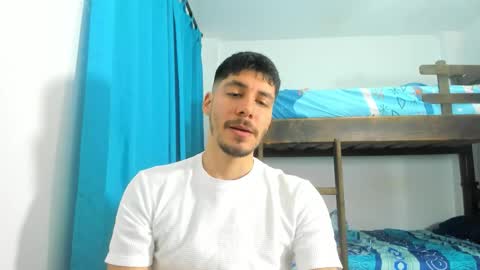 Snapshot of daniel_sexy77 chatting on October 2025 12:57:01 AM Daniel sexy77 online show from October 2025 12:57:01 AM