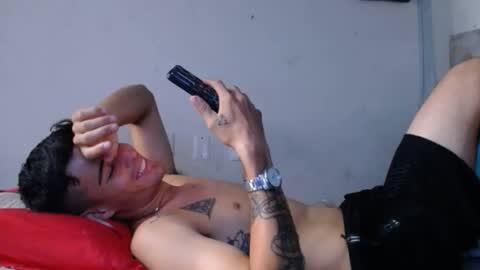 Snapshot of daniel_velez26 chatting on November 2025 06:54:01 PM daniel_velez26 online show from November 2025 06:54:01 PM