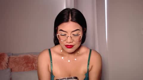 Snapshot of daniela_valencia chatting on November 2025 06:34:02 PM Lucia online show from November 2025 06:34:02 PM