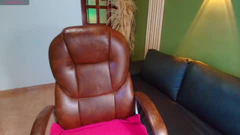 danielamonroe online show from September 2025 08:19:01 PM