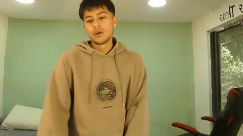 Snapshot of danielitopapii chatting on January 2026 01:37:02 PM danielitopapii online show from January 2026 01:37:02 PM