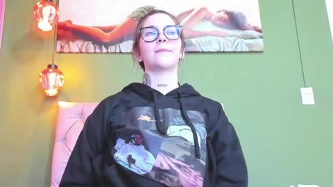 daniella online show from February 2025 03:07:01 PM