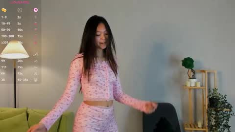 Snapshot of danielleschurg chatting on February 2026 07:35:01 PM Jessica online show from February 2026 07:35:01 PM