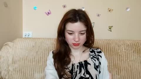 Snapshot of daniellevaulet chatting on May 2026 07:02:02 AM Mia online show from May 2026 07:02:02 AM