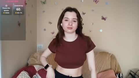 Snapshot of daniellevaulet chatting on May 2026 01:40:01 PM Mia online show from May 2026 01:40:01 PM