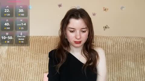 Snapshot of daniellevaulet chatting on May 2026 02:02:01 PM Mia online show from May 2026 02:02:01 PM