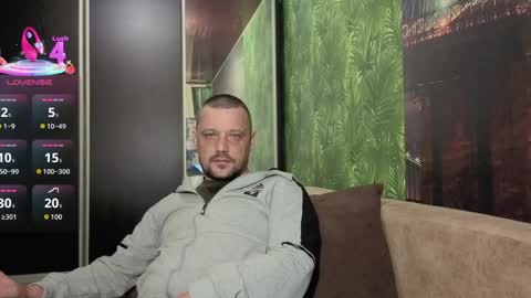 Snapshot of danielocool chatting on May 2026 06:32:03 AM DanieloCool online show from May 2026 06:32:03 AM