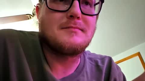 Daniel    y. online show from April 2026 08:18:01 PM