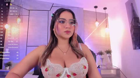 Snapshot of danii_hill chatting on January 2025 08:31:02 AM Danii online show from January 2025 08:31:02 AM
