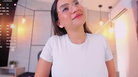 Snapshot of danii_hill chatting on March 2025 05:24:02 AM Danii online show from March 2025 05:24:02 AM
