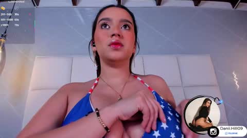 Snapshot of danii_hill chatting on October 2025 04:08:02 AM Danii online show from October 2025 04:08:02 AM