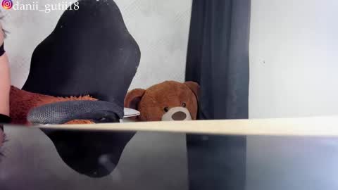 Snapshot of danii_rose chatting on November 2025 07:30:02 AM Rose online show from November 2025 07:30:02 AM