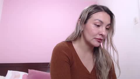 K A R O L online show from December 2024 02:31:02 AM