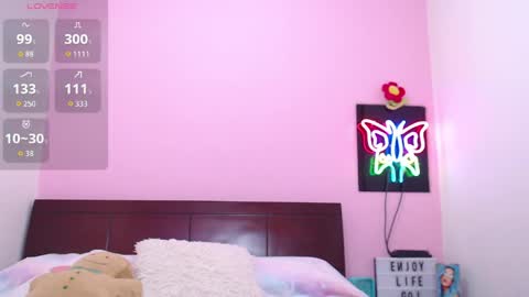 K A R O L online show from April 2026 12:54:02 AM