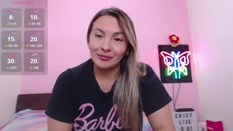 Snapshot of danika_bellaa chatting on July 2026 01:43:02 AM K A R O L online show from July 2026 01:43:02 AM