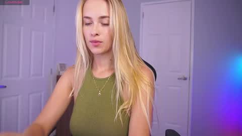 Snapshot of danikadillan chatting on January 2025 01:41:01 AM Hi my name is Anna. Please say hello I like to chat with you. If u have request use Tip option .Thank you online show from January 2025 01:41:01 AM