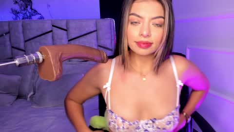 Snapshot of daniphoenixx chatting on February 2025 07:31:02 PM Dani Phonenix online show from February 2025 07:31:02 PM