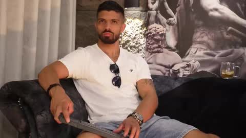 Dann saenz online show from November 2025 04:16:02 PM