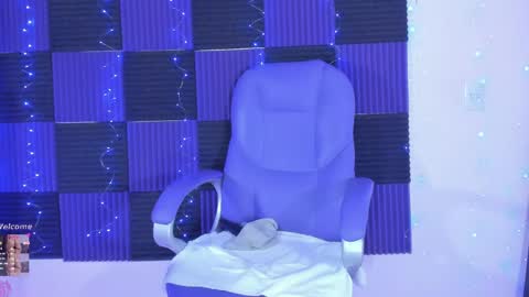 Dannacastle online show from April 2026 05:54:02 AM