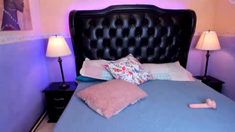 Snapshot of danna_copers chatting on February 2026 03:01:01 PM Danna online show from February 2026 03:01:01 PM