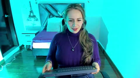 Snapshot of danna_martinezz chatting on December 2024 05:33:02 PM Danna martinezz online show from December 2024 05:33:02 PM