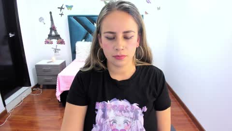 Snapshot of danna_martinezz chatting on January 2025 03:26:01 AM Danna martinezz online show from January 2025 03:26:01 AM