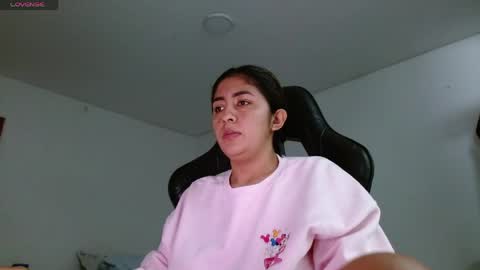 Snapshot of danna_peterson chatting on May 2026 04:59:02 PM Danna online show from May 2026 04:59:02 PM