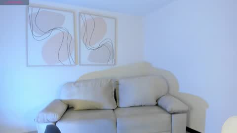 Danna Cruz  online show from March 2026 07:09:01 PM