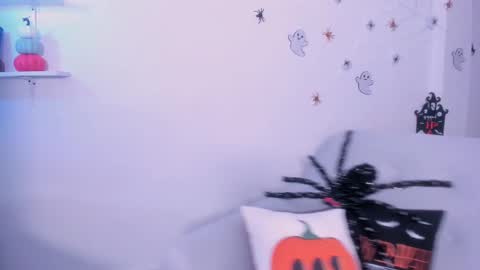 Snapshot of dannahyde chatting on October 2025 05:33:01 PM Insta DannaBlueX online show from October 2025 05:33:01 PM