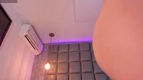 Danna online show from April 2026 11:51:02 AM