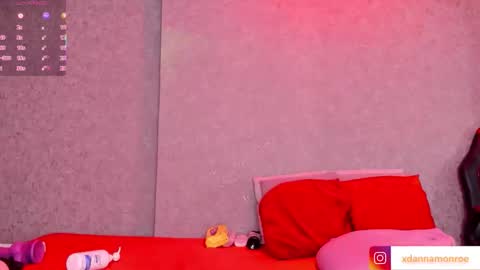 Danna Monroe  online show from December 2025 11:38:02 AM