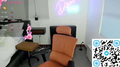 DANNI DANIELS online show from December 2024 10:25:02 PM