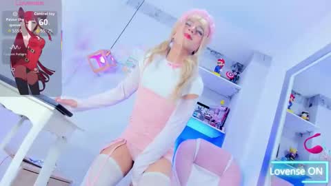 Snapshot of danniigrovers chatting on January 2026 12:53:02 PM Danni Sebastian online show from January 2026 12:53:02 PM