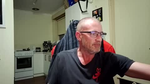 dannozdirekt online show from November 2025 02:06:02 PM