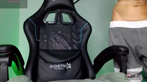 Danny online show from November 2025 10:04:02 AM