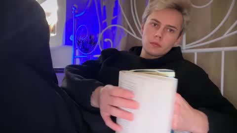 danny online show from December 2025 01:39:01 PM