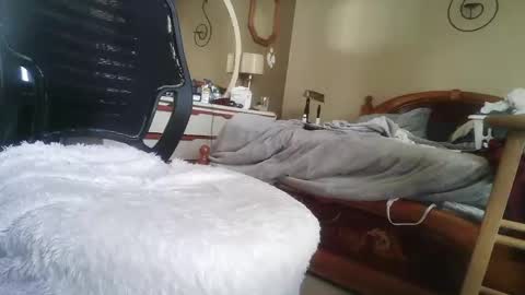 Snapshot of dannyb618 chatting on February 2025 08:05:02 PM Danielle online show from February 2025 08:05:02 PM