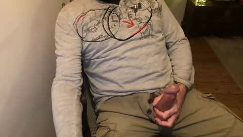 Snapshot of dannybuoy2 chatting on December 2024 12:09:02 AM dannybuoy2 online show from December 2024 12:09:02 AM