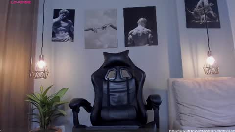 Snapshot of danteread chatting on June 2026 09:19:01 PM danteread online show from June 2026 09:19:01 PM