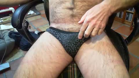 DanTravis online show from November 2025 06:23:02 PM