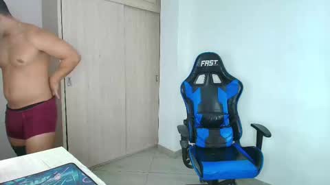 Snapshot of dantraxx chatting on January 2025 03:18:01 PM Dantraxx online show from January 2025 03:18:01 PM