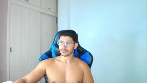 Snapshot of dantraxx chatting on September 2025 06:53:01 PM Dantraxx online show from September 2025 06:53:01 PM