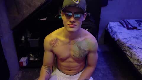 dany_kyng online show from April 2026 07:58:02 PM