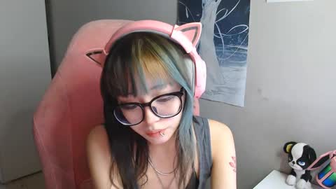 danyelleeyermann online show from May 2026 01:08:02 PM