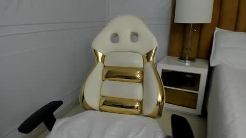 Snapshot of daphne81_ chatting on February 2025 05:27:01 AM Daphne online show from February 2025 05:27:01 AM